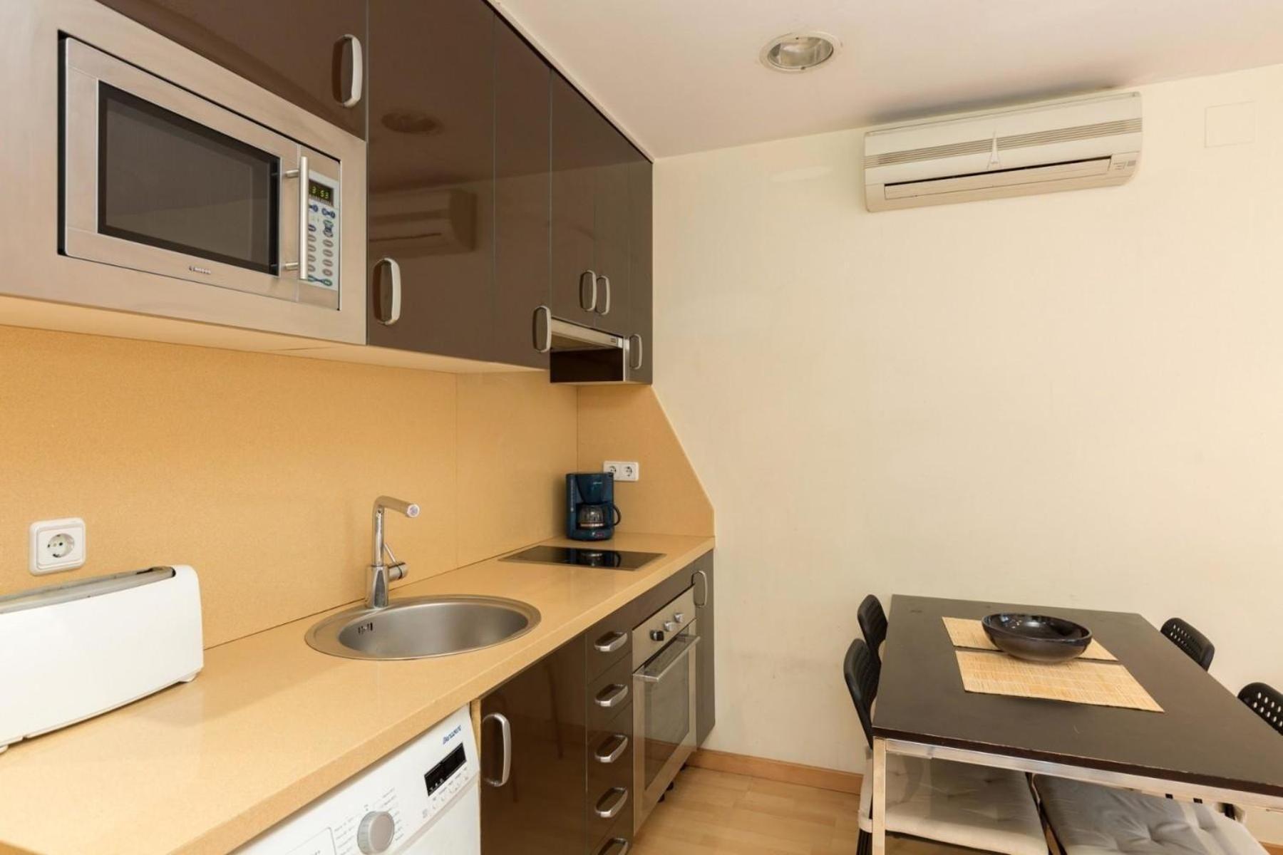 Apartment Fuer 3 Personen Ca 50 Qm In Barcelona-eixample, Costa Brava Costa Del Maresme